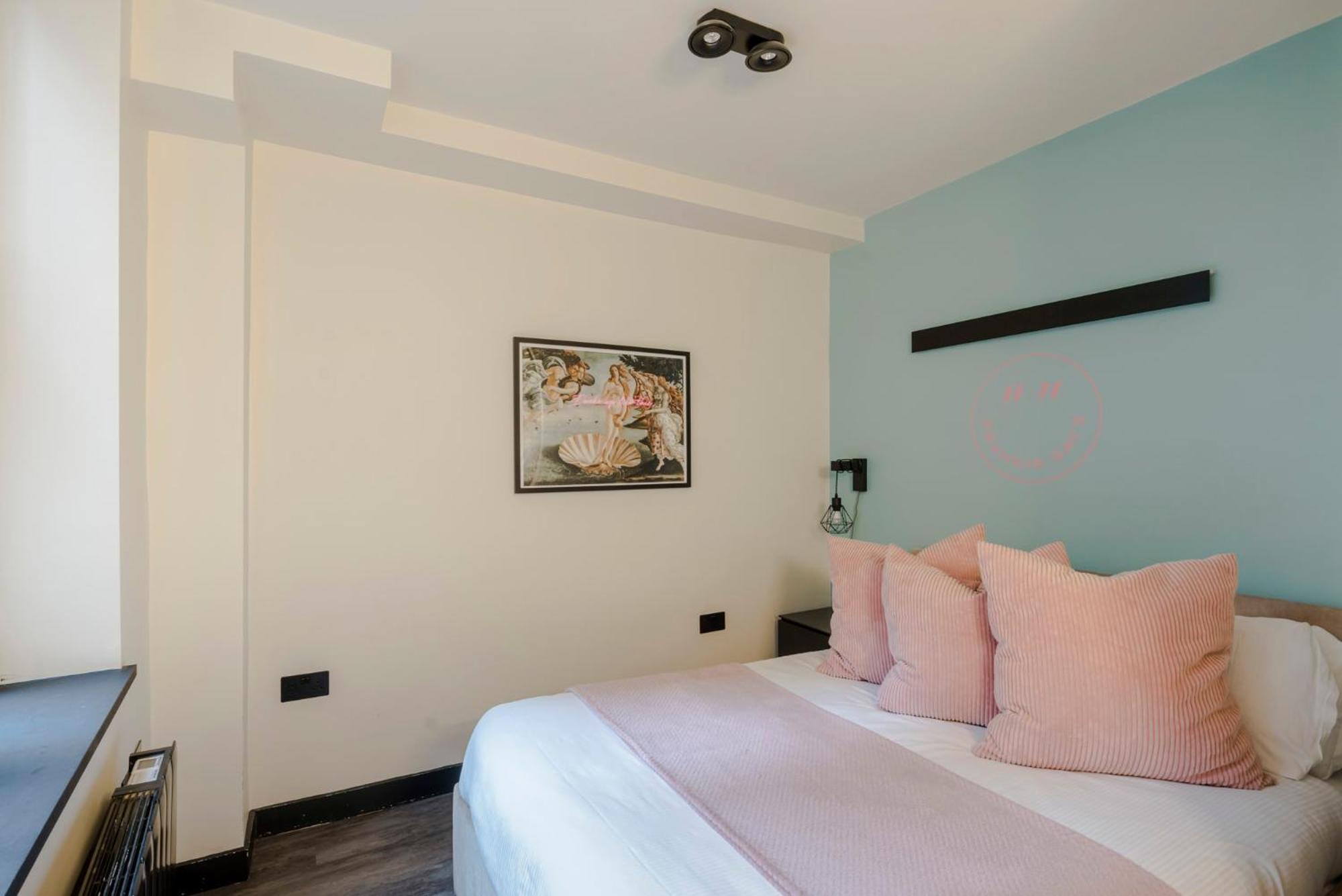 The Sassy - Soho - By Frankie Says Apartment London Exterior photo